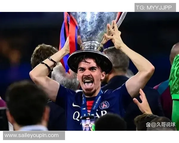 布鲁诺费尔南德斯：从默默无闻到足坛明星的华丽转身